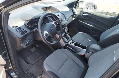 Позашляховик / Кросовер Ford Escape 2013 в 