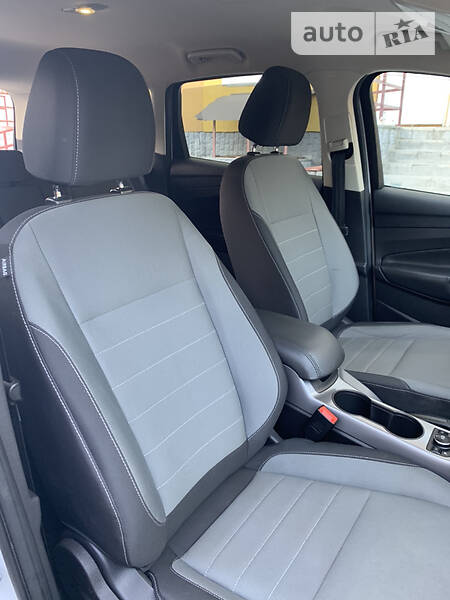 Позашляховик / Кросовер Ford Escape 2015 в Києві фото 20 Позашляховик / Кросовер Ford Escape 2015 в Києві