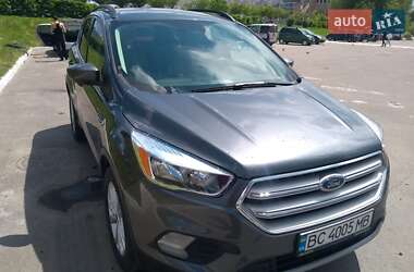 Внедорожник / Кроссовер Ford Escape 2018 в Львове