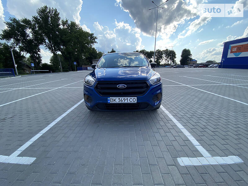 Внедорожник / Кроссовер Ford Escape 2016 в Тернополе