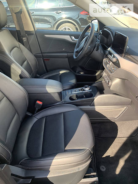 Внедорожник / Кроссовер Ford Escape 2019 в Одессе