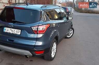 Внедорожник / Кроссовер Ford Escape 2018 в Киеве