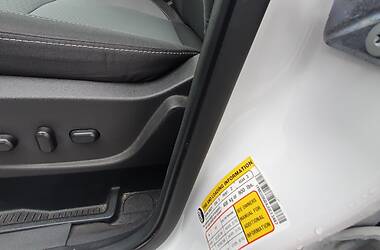 Внедорожник / Кроссовер Ford Escape 2018 в 