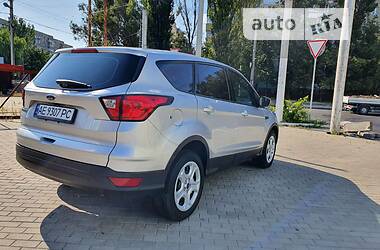 Внедорожник / Кроссовер Ford Escape 2019 в Львове