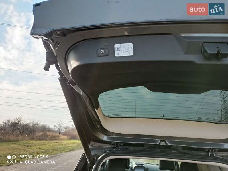 Внедорожник / Кроссовер Ford Escape 2017 в Змиеве