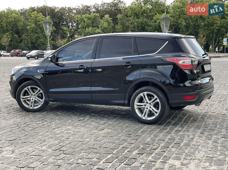 Внедорожник / Кроссовер Ford Escape 2016 в Харькове
