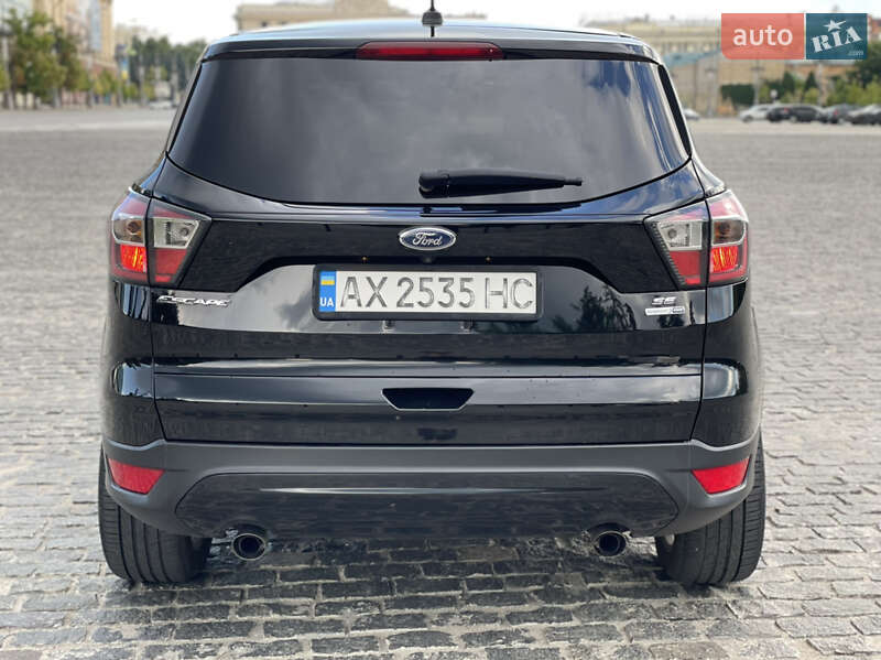 Внедорожник / Кроссовер Ford Escape 2016 в Харькове
