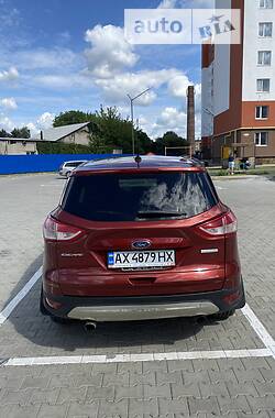 Позашляховик / Кросовер Ford Escape 2016 в Луцьку