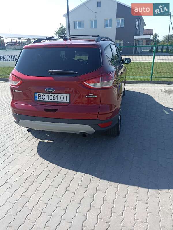 Внедорожник / Кроссовер Ford Escape 2014 в Каменке-Бугской