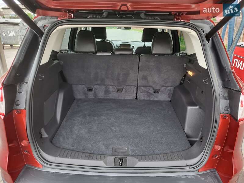 Внедорожник / Кроссовер Ford Escape 2014 в Костополе