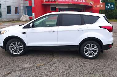 Внедорожник / Кроссовер Ford Escape 2019 в Краматорске