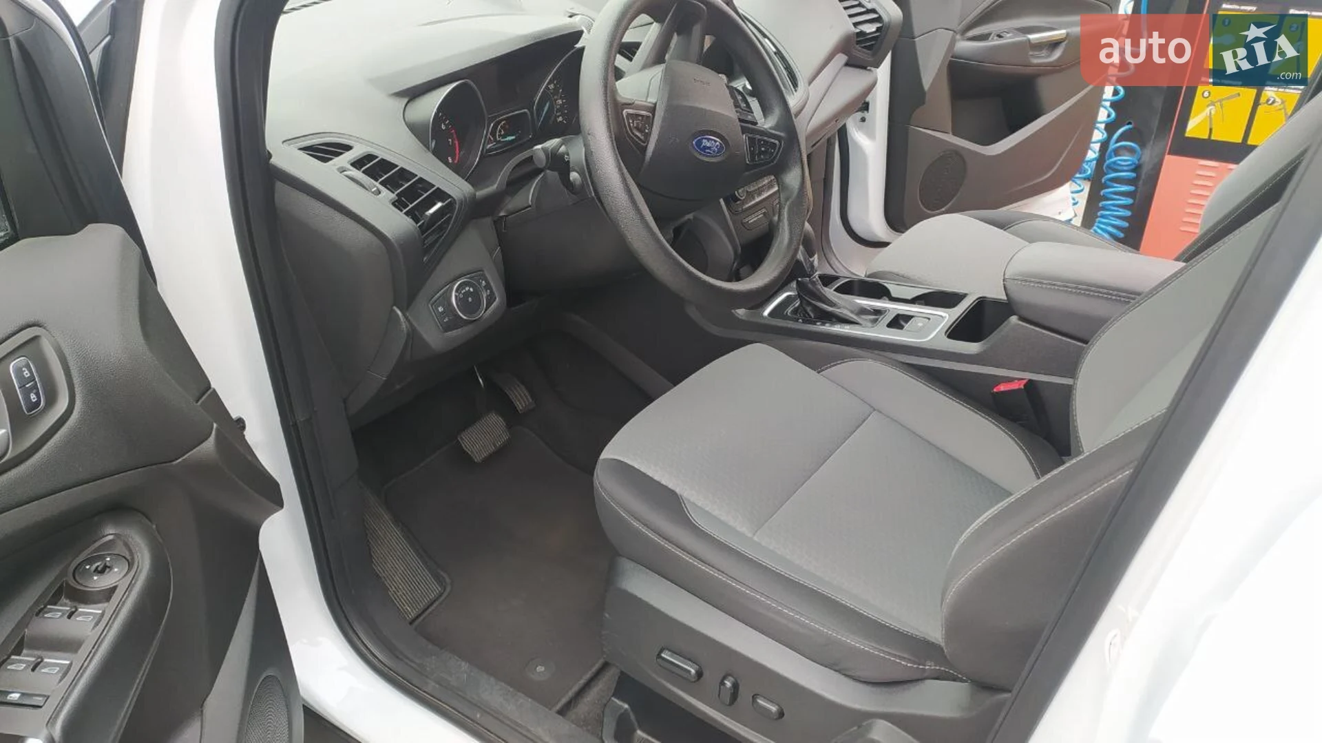 2019 Ford Escape - мініатюра 8