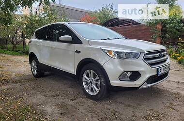 Позашляховик / Кросовер Ford Escape 2016 в Ірпені