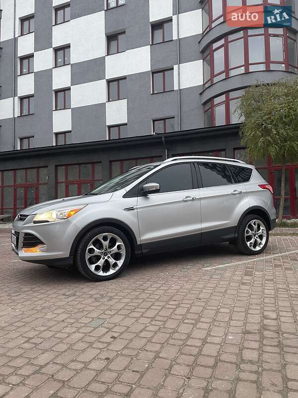 Позашляховик / Кросовер Ford Escape 2015 в Львові