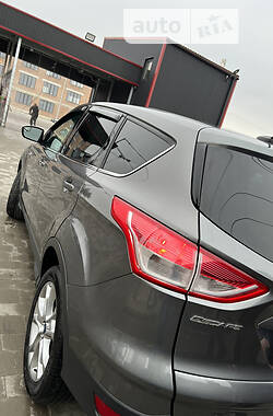 Внедорожник / Кроссовер Ford Escape 2013 в Тернополе