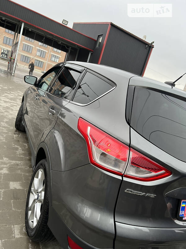 Внедорожник / Кроссовер Ford Escape 2013 в Тернополе