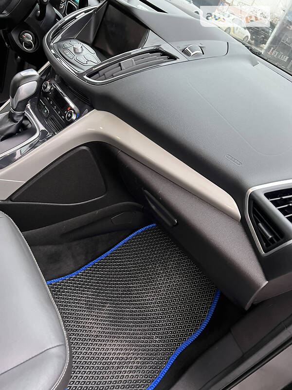 Внедорожник / Кроссовер Ford Escape 2013 в Тернополе