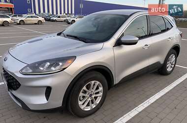 Внедорожник / Кроссовер Ford Escape 2020 в 