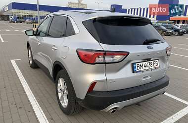 Внедорожник / Кроссовер Ford Escape 2020 в 