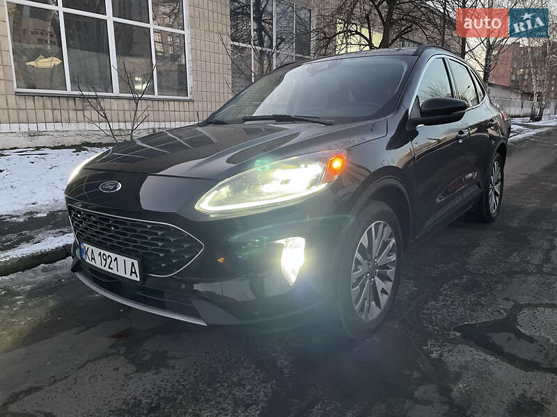 Внедорожник / Кроссовер Ford Escape 2020 в Киеве