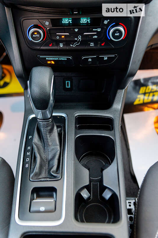 Внедорожник / Кроссовер Ford Escape 2018 в Коломые
