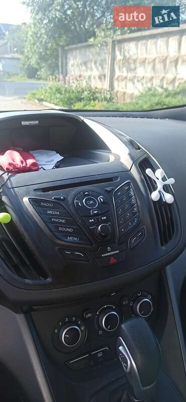 Позашляховик / Кросовер Ford Escape 2014 в Ізяславі