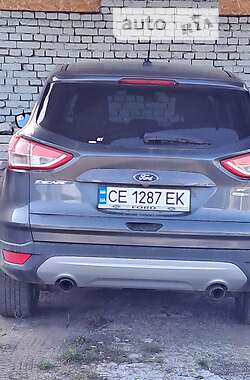 Внедорожник / Кроссовер Ford Escape 2015 в Черновцах