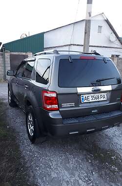 Внедорожник / Кроссовер Ford Escape 2012 в 