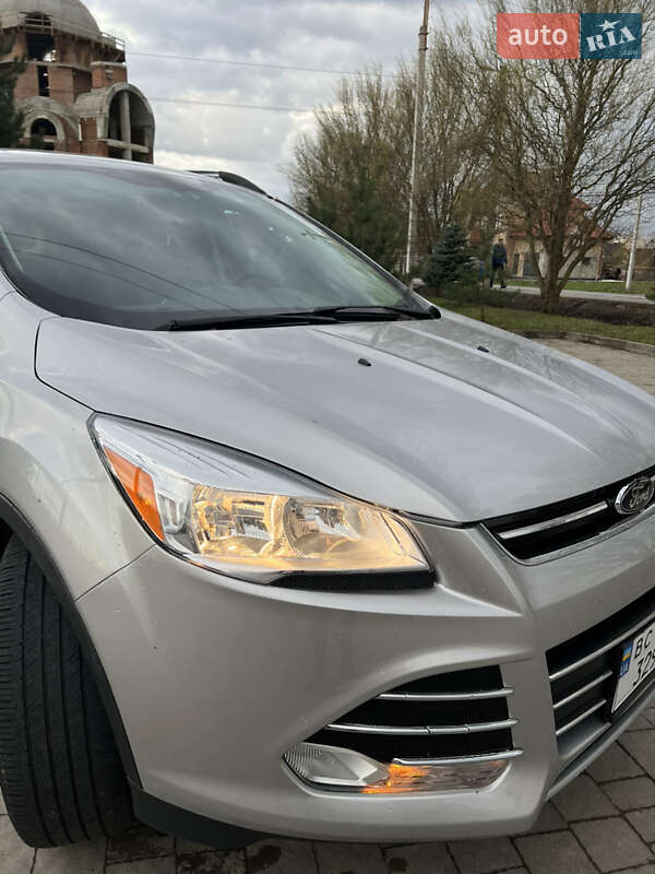 Позашляховик / Кросовер Ford Escape 2014 в Львові
