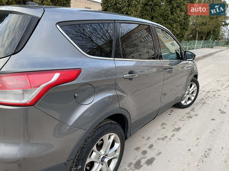 Позашляховик / Кросовер Ford Escape 2013 в Чорткові