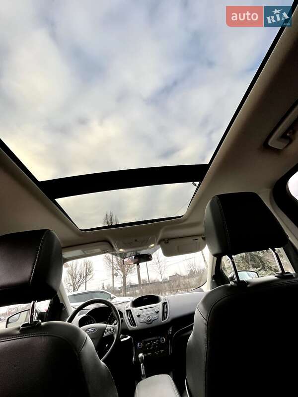 Внедорожник / Кроссовер Ford Escape 2017 в Запорожье