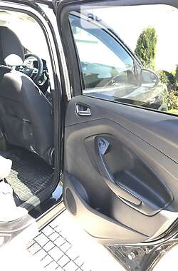 Внедорожник / Кроссовер Ford Escape 2014 в 