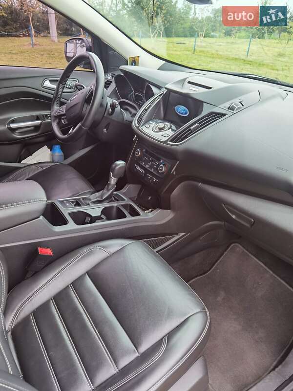Внедорожник / Кроссовер Ford Escape 2017 в Яворове