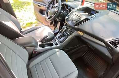 Внедорожник / Кроссовер Ford Escape 2015 в Черкассах
