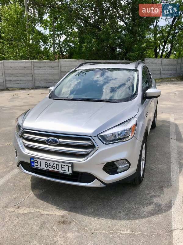 Внедорожник / Кроссовер Ford Escape 2018 в Кременчуге