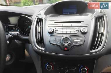 Внедорожник / Кроссовер Ford Escape 2017 в Долинской