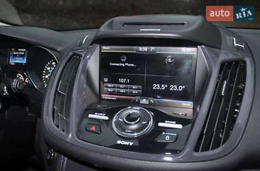 Внедорожник / Кроссовер Ford Escape 2013 в 