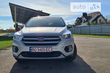 Позашляховик / Кросовер Ford Escape 2017 в Тернополі