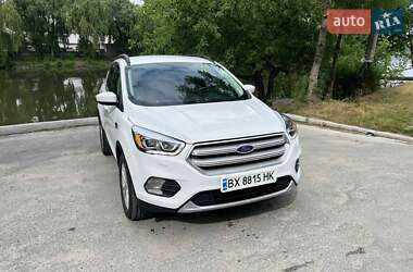 Внедорожник / Кроссовер Ford Escape 2019 в 