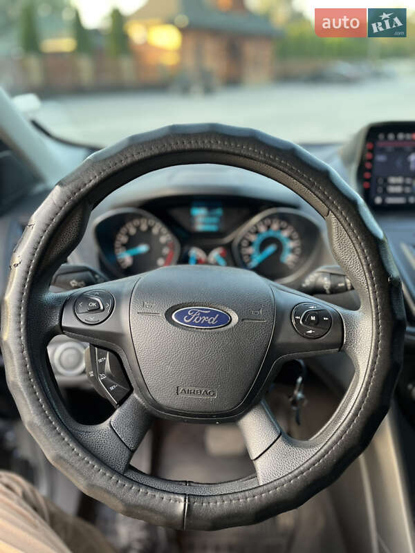 Позашляховик / Кросовер Ford Escape 2013 в Дніпрі