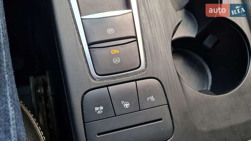 Внедорожник / Кроссовер Ford Escape 2019 в Киеве