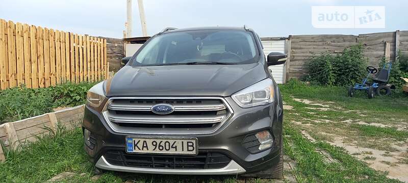 Внедорожник / Кроссовер Ford Escape 2016 в Киеве