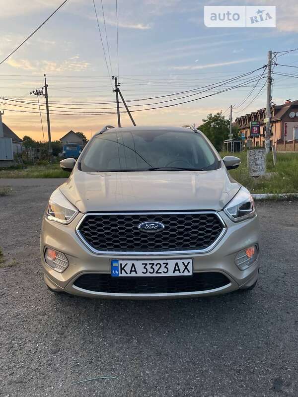 Позашляховик / Кросовер Ford Escape 2016 в Києві