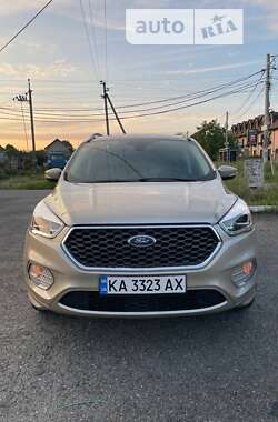 Внедорожник / Кроссовер Ford Escape 2016 в 