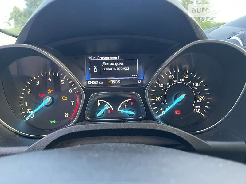 Позашляховик / Кросовер Ford Escape 2016 в Києві