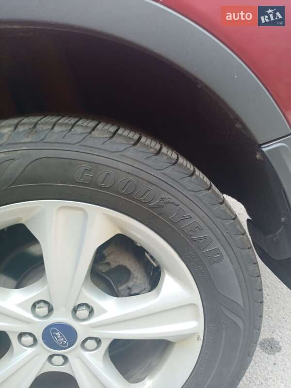 Внедорожник / Кроссовер Ford Escape 2013 в Днепре
