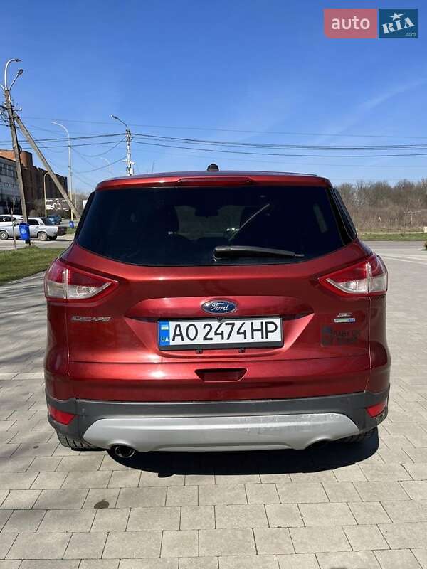 Внедорожник / Кроссовер Ford Escape 2015 в Ужгороде