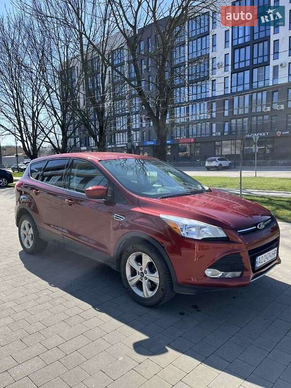 Внедорожник / Кроссовер Ford Escape 2015 в Ужгороде