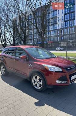 Внедорожник / Кроссовер Ford Escape 2015 в 