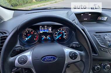 Внедорожник / Кроссовер Ford Escape 2015 в Ровно